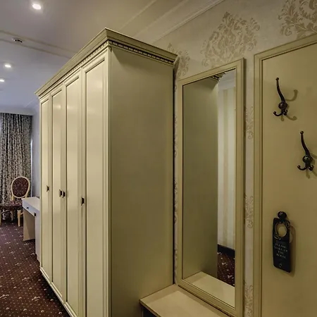 Vintage Na Bulvare Mini-hôtel *