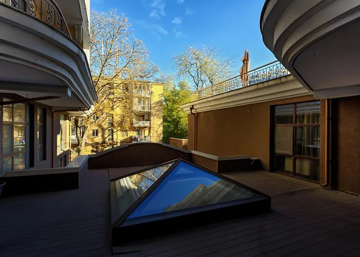 Vintage Na Bulvare * Odesa